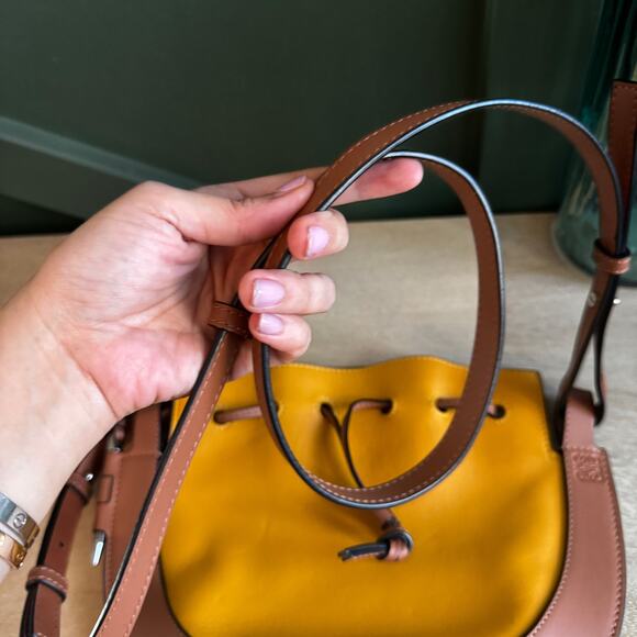 318 LOEWE HORSEHOE COLORBLOCK CROSSBODY BAG YELLOW - Picture 5 of 5